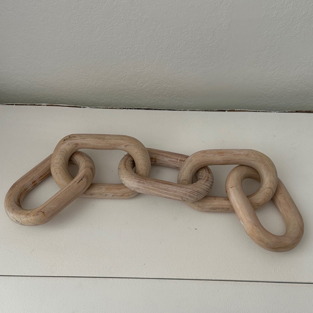 Wooden Chain Decor
